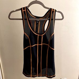 Sports tank top